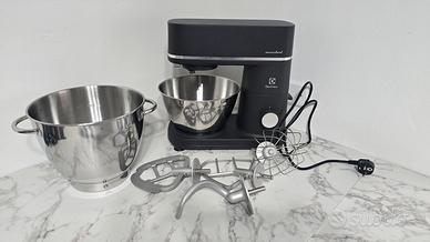 Impastatrice Planetaria Electrolux E6KM1-4BPT 1200