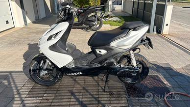 Scooter 50 Yamaha AEROX 2 tempi