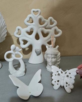 set 5 oggetti in ceramica bianca