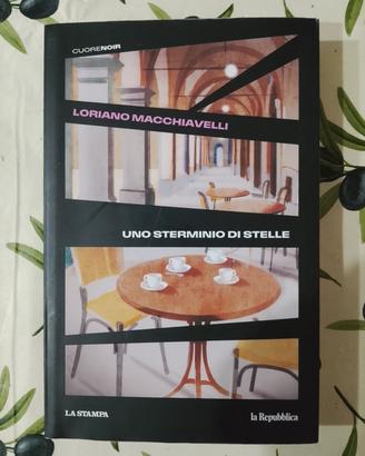 Uno sterminio di stelle di Loriano Macchiavelli