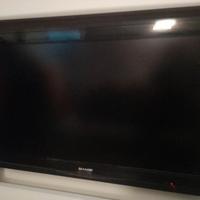 TV LCD Sharp modello LC-32D44E-BK 32 pollici