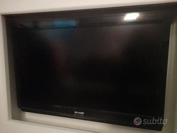 TV LCD Sharp modello LC-32D44E-BK 32 pollici