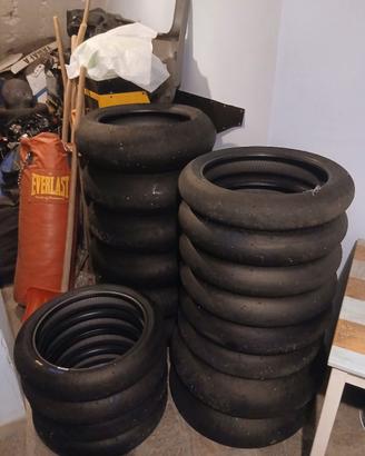 gomme slick pirelli