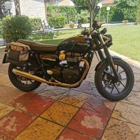 Moto triumph street twin
