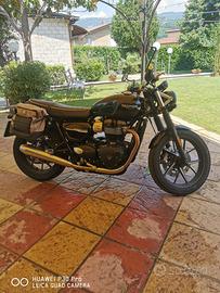 Moto triumph street twin