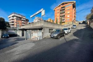 Monte mario - ampio box auto