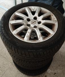 Pneumatici 4 stagioni + cerchioni Opel