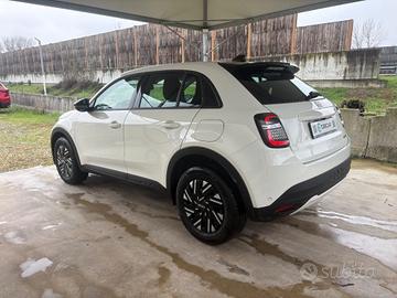 FIAT 600 Hybrid 100 CV DCT MHEV AUTOMATICA DA PR