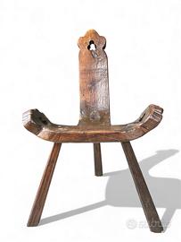 Sedia da parto antica in legno