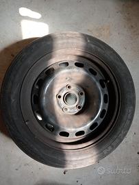 4 cerchi Volkswagen con gomme 