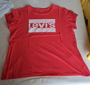 T-shirt Levi's