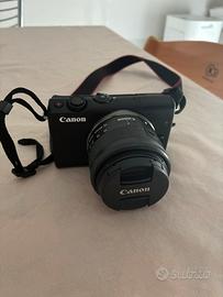 Canon eos m100