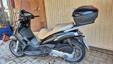 Scuter Piaggio Beverly 300 IE
