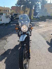 Moto  Royal Enfield Himalayan 411