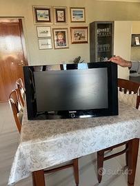 “ Smart TV Samsung 26" con Accessori Originali”