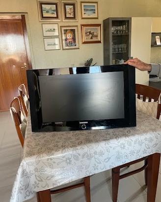 “ Smart TV Samsung 26" con Accessori Originali”