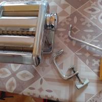 macchina per fare la pasta usata ma funzionante 