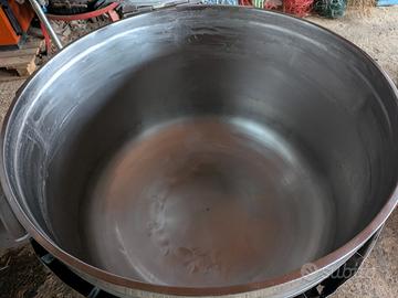 caliera. Paiolo in acciaio inox 