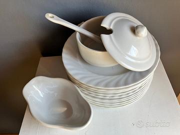 Servizio da 8 in porcellana bianca