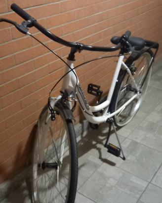 bicicletta da donna ,ragazza