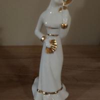 statuetta dama Capodimonte
