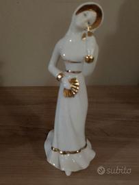 statuetta dama Capodimonte
