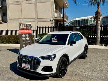 AUDI Q3 35 TDI S tronic