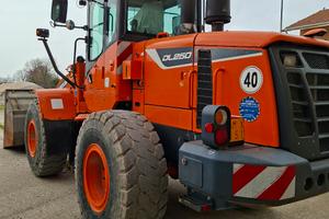 pala caricatrice DOOSAN DL250-5