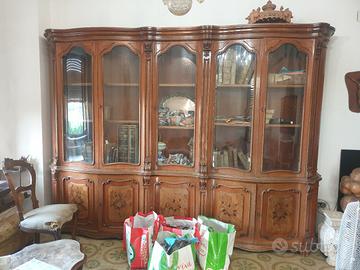 Credenza in stile, anni '70