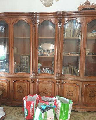 Credenza in stile, anni '70
