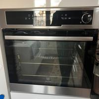 Forno Electrolux com Vapore