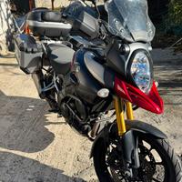 Moto Suzuki V-Strom1000