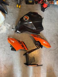 Carene e serbatoio superduke 990