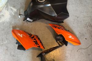 Carene e serbatoio superduke 990