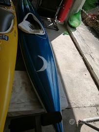 kayak lago o acque tranquille