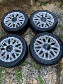 Pneumatico con cerchi n lega X Fiat 500