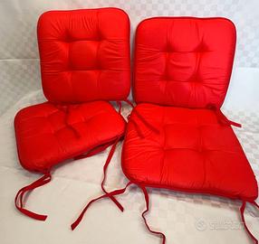 Cuscini rossi imbottiti per 4 sedie o poltroncine