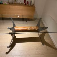 Tavolo di design in cristallo
