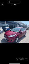 auto ford fiesta
