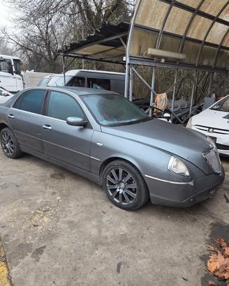 LANCIA THESIS DEL 2003 PER RICAMBI