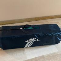 Due lettini da campeggio