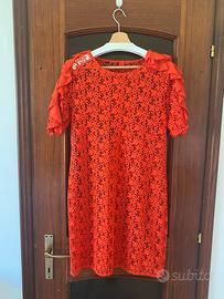 Abito in pizzo Guipore Rosso Corallo con valant M