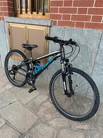 biciletta trek superfly