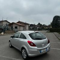 Opel corsa 2010 GPL