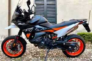 KTM 890 SMT