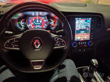 Megane diesel manu 6m 1.6 Strafull led Quals prova