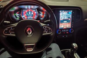 Megane diesel manu 6m 1.6 Strafull led Quals prova