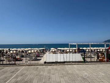 Appartamento fronte mare