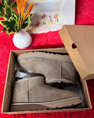 Stivaletti da donna UGG MiniMarrone antilope EU 40