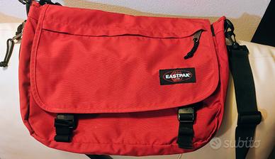Eastpak tracolla 